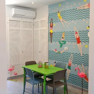 Flamingo Hostel